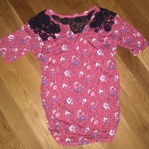 Motherhood Maternity shirt never worn Large